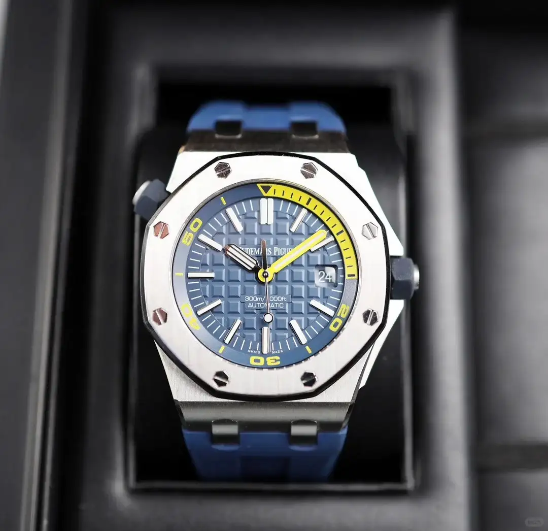 Audemars Piguet Royal Oak Offshore Diver Chronograph Blue 26703ST.OO.A027CA.01 - view 3