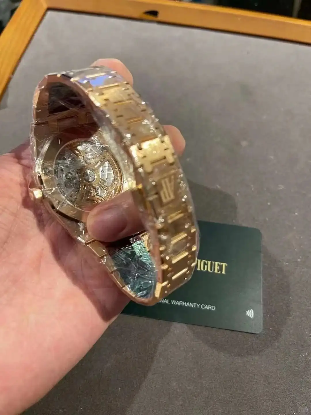 Audemars Piguet Royal Oak Quartz Brown 67650OR.OO.1261OR.01 - view 5